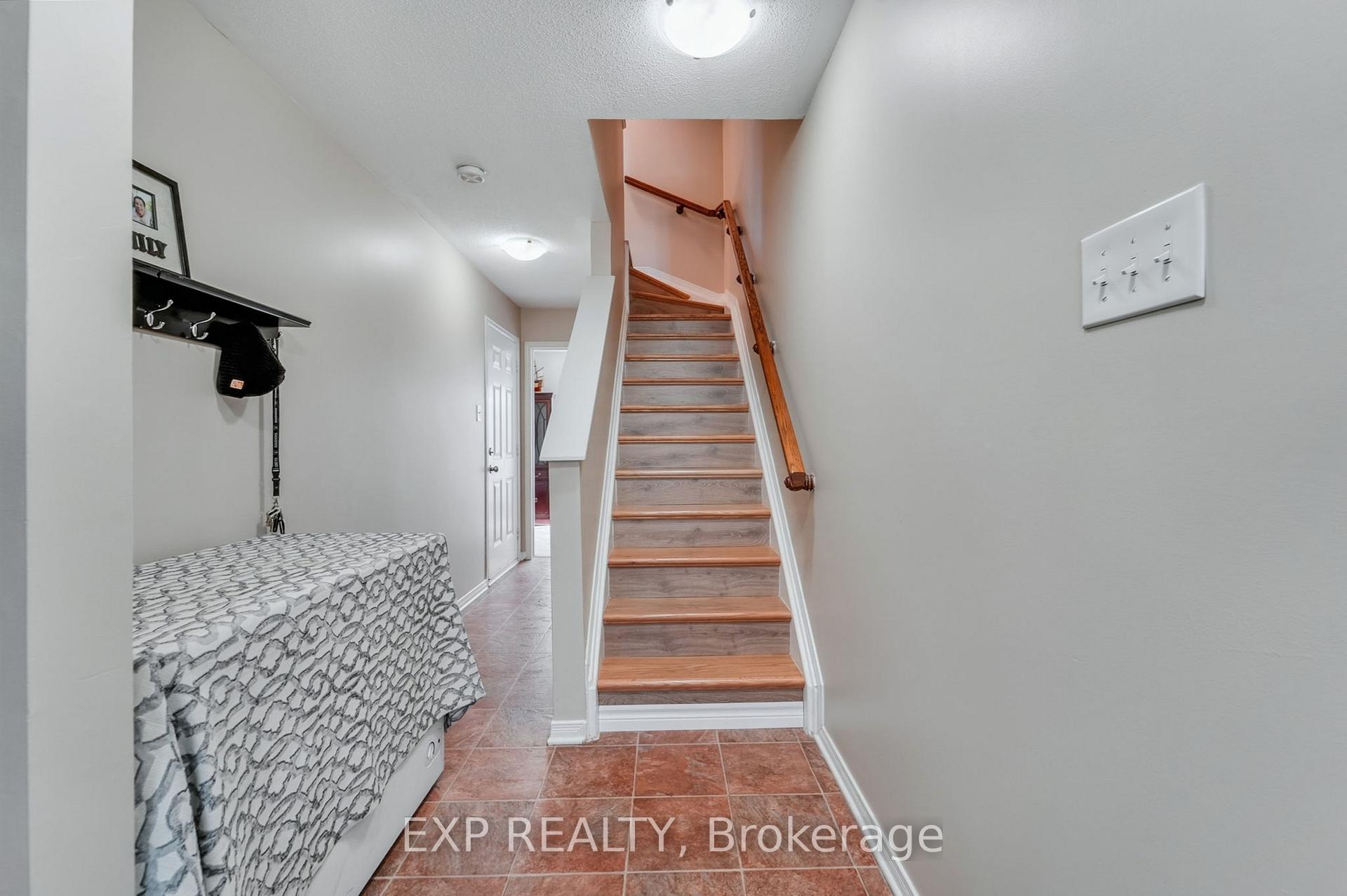 Photo 23 of 235 Kennevale Drive, Ottawa, Barrhaven - Cedargrove/Fraserdale — HOMEH