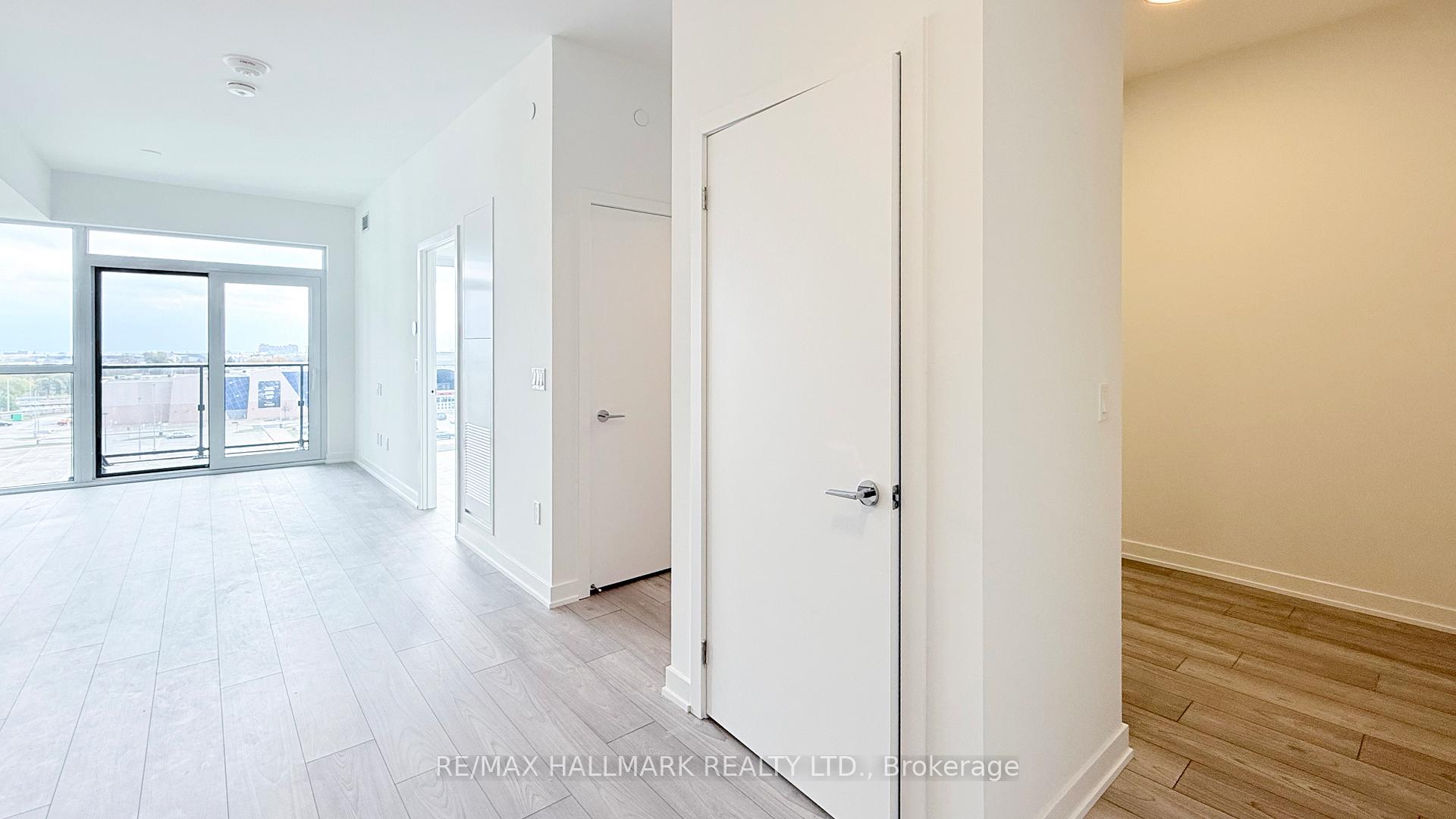 Photo 4 of Unit 522, 1007 The Queensway, Etobicoke, Islington-City Centre West — HOMEH
