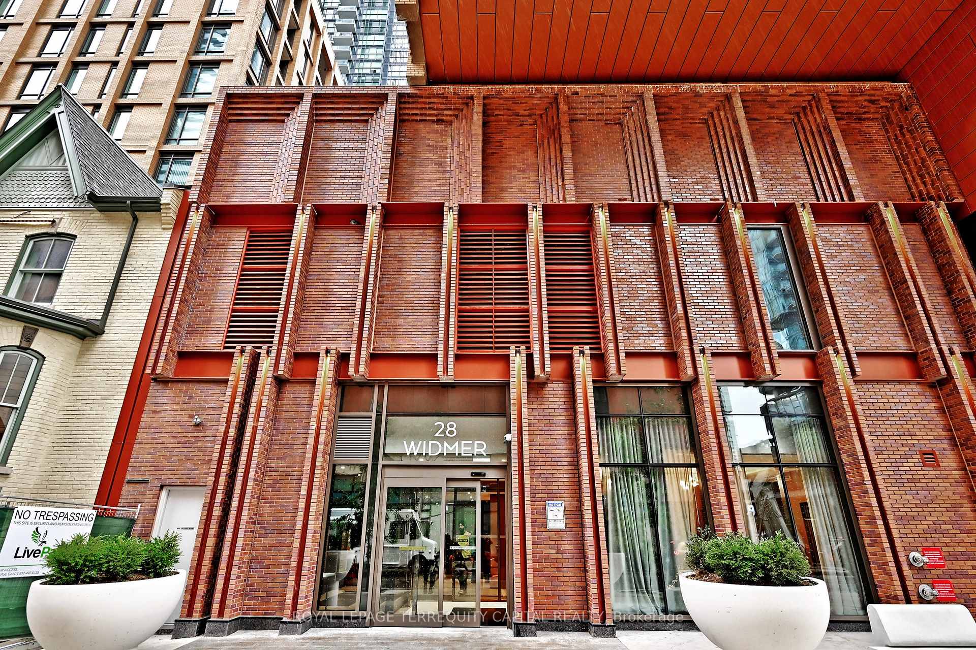 Photo 2 of Unit 3526, 28 Widmer Street, Toronto, Waterfront Communities — HOMEH