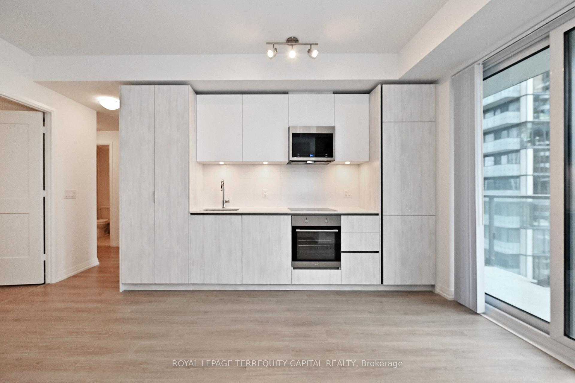 Photo 10 of Unit 3526, 28 Widmer Street, Toronto, Waterfront Communities — HOMEH