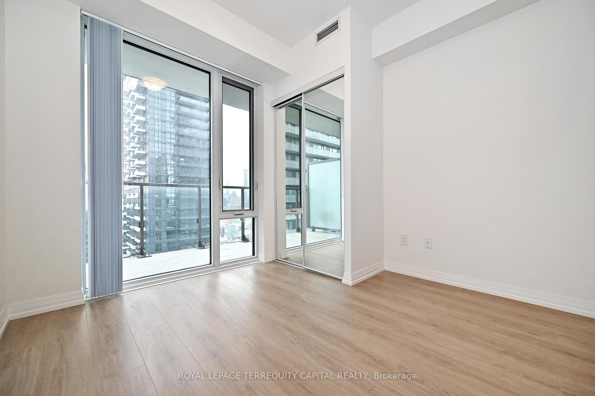 Photo 17 of Unit 3526, 28 Widmer Street, Toronto, Waterfront Communities — HOMEH