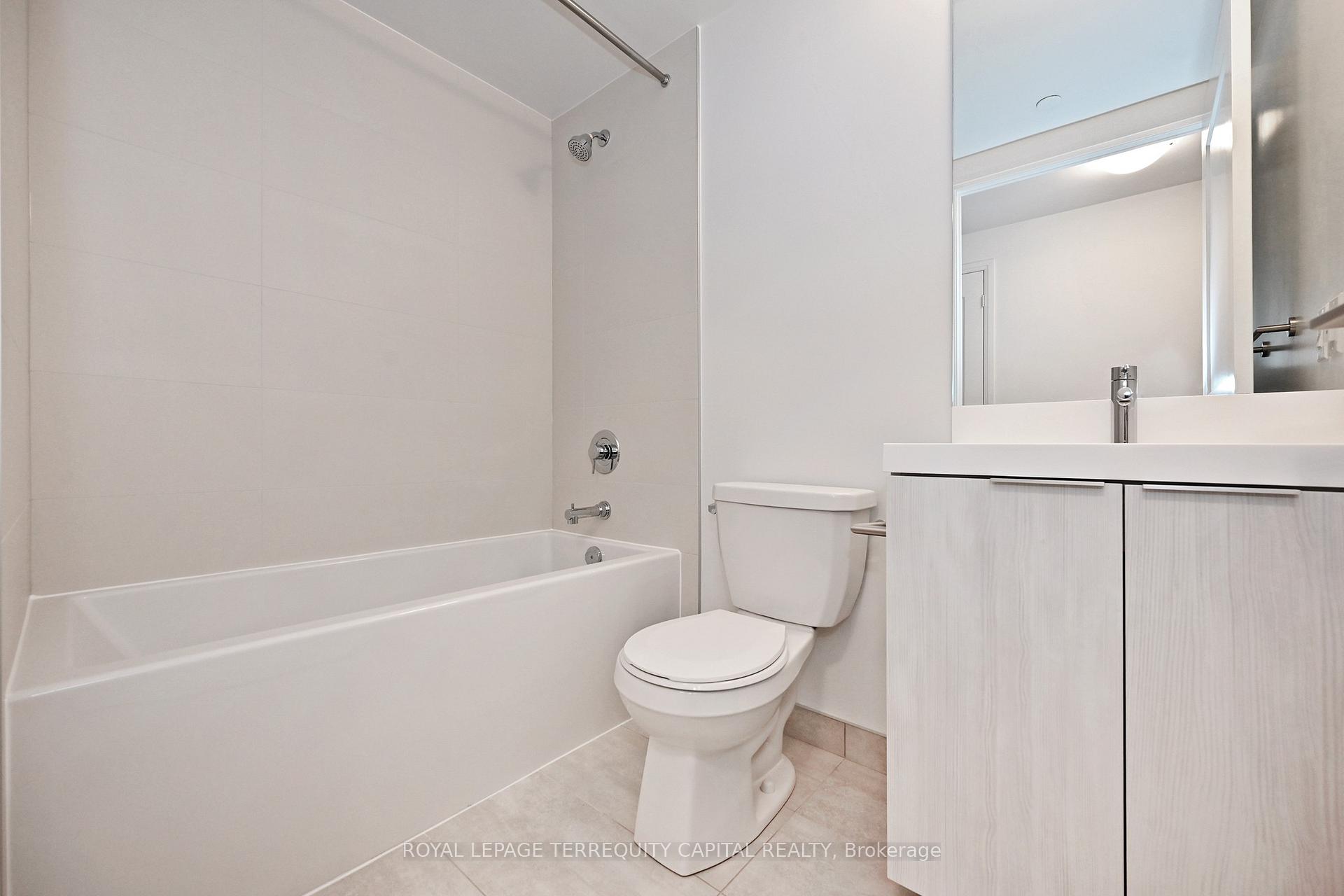 Photo 25 of Unit 3526, 28 Widmer Street, Toronto, Waterfront Communities — HOMEH