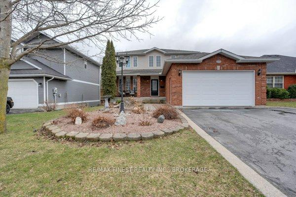 Photo 2 of 675 Arthur Street, Gananoque — HOMEH