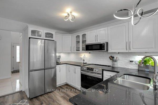 Photo 7 of 675 Arthur Street, Gananoque — HOMEH