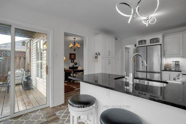 Photo 9 of 675 Arthur Street, Gananoque — HOMEH