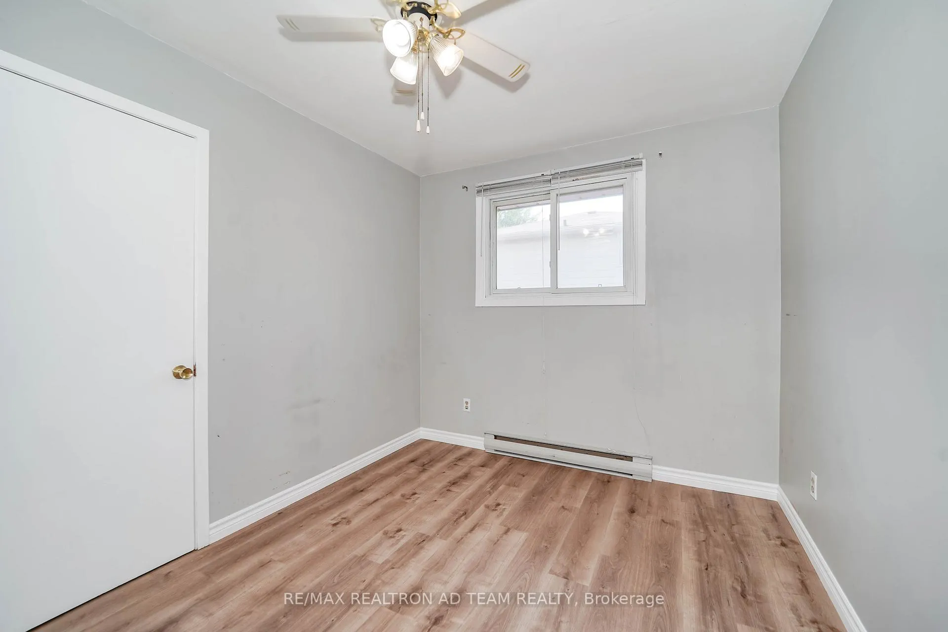 Photo 12 of 20 Little Avenue, Clarington, Bowmanville — HOMEH