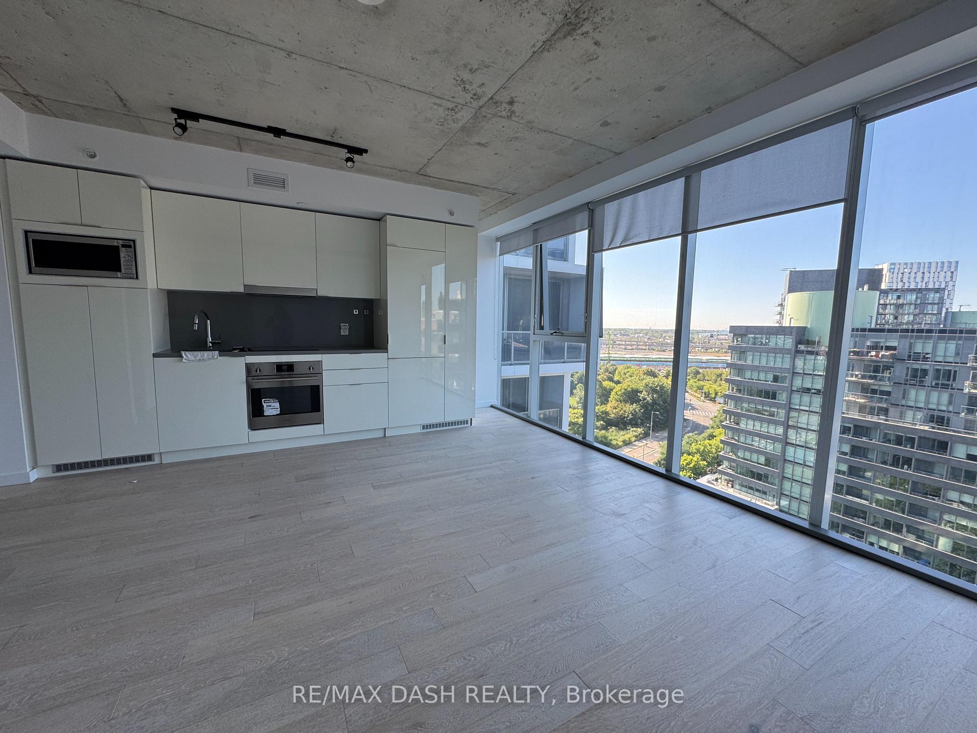 Photo 4 of Unit 1203, 170 Bayview Avenue, Toronto, Waterfront Communities — HOMEH