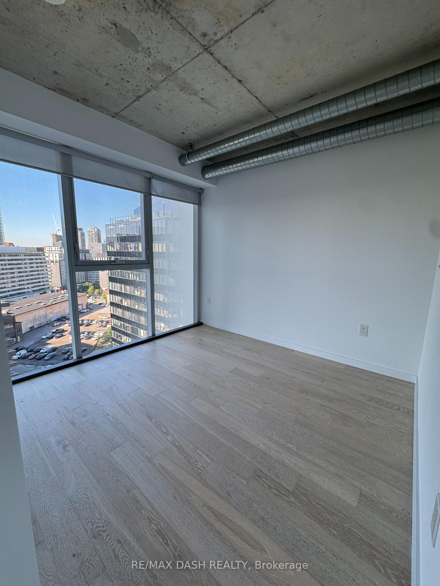 Photo 5 of Unit 1203, 170 Bayview Avenue, Toronto, Waterfront Communities — HOMEH