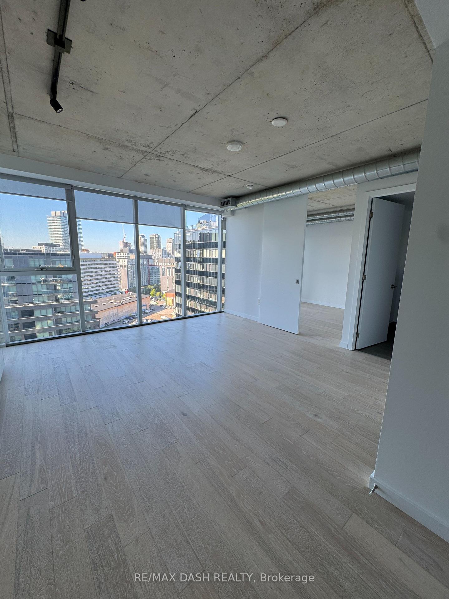 Photo 8 of Unit 1203, 170 Bayview Avenue, Toronto, Waterfront Communities — HOMEH