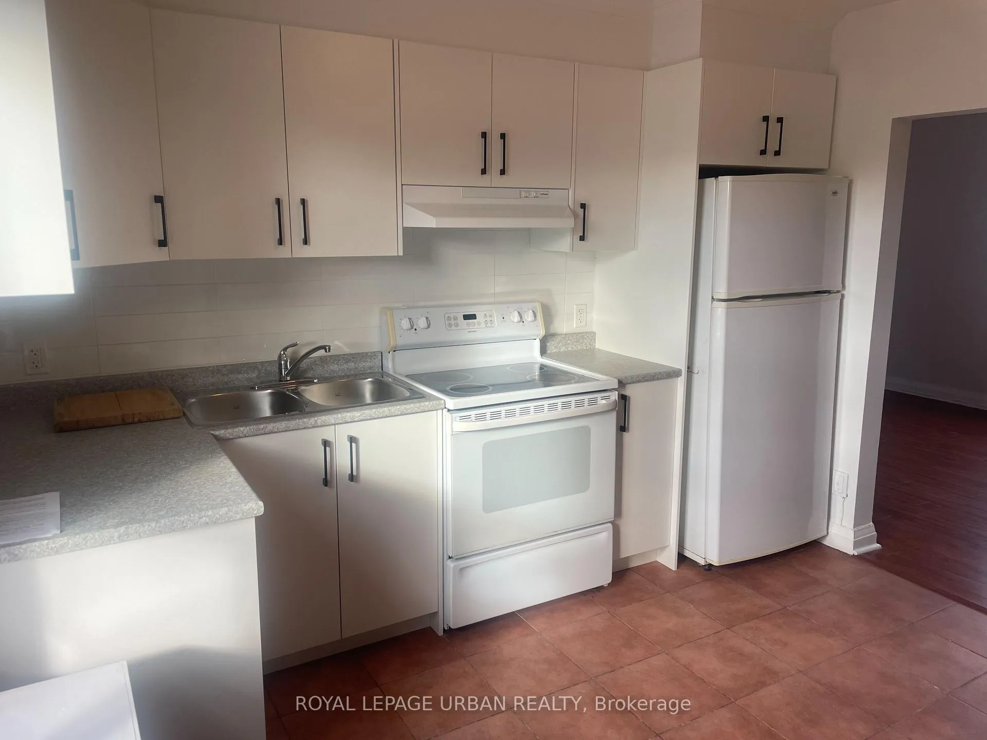 Photo 2 of Unit 2, 362 O'Connor Drive, Toronto, O'Connor-Parkview — HOMEH