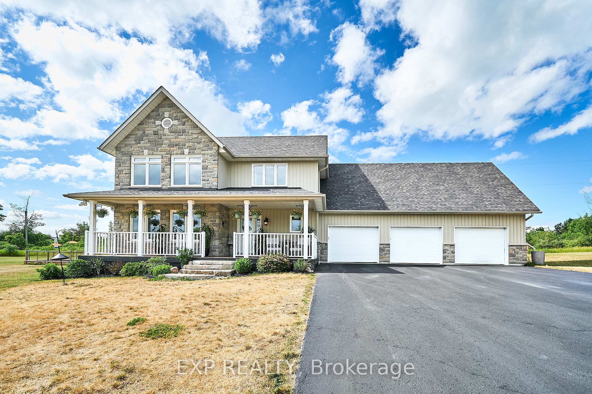 Photo 2 of 2317 Hillview Drive, Cavan Monaghan, Cavan Twp — HOMEH