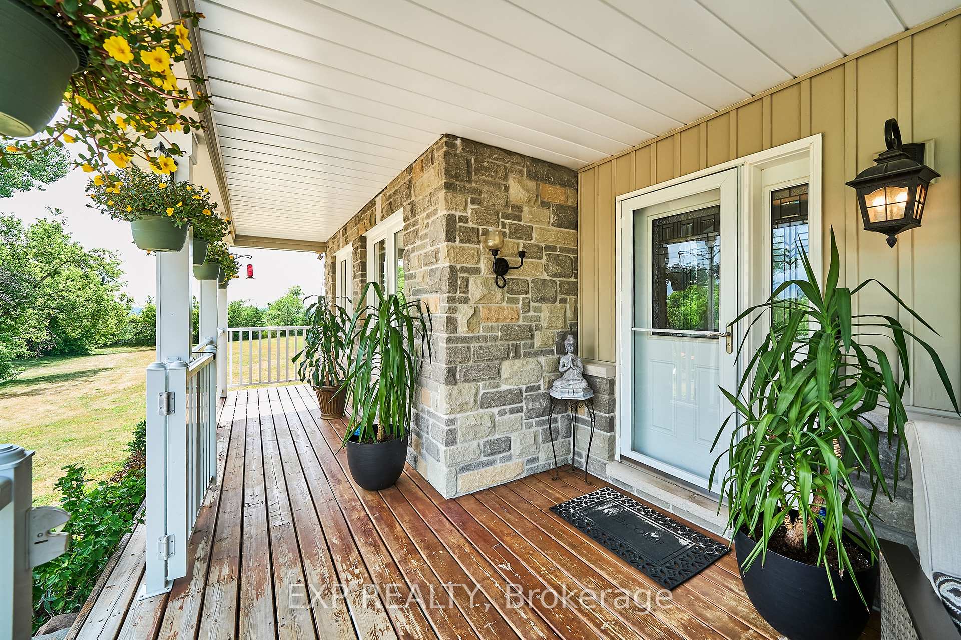 Photo 4 of 2317 Hillview Drive, Cavan Monaghan, Cavan Twp — HOMEH