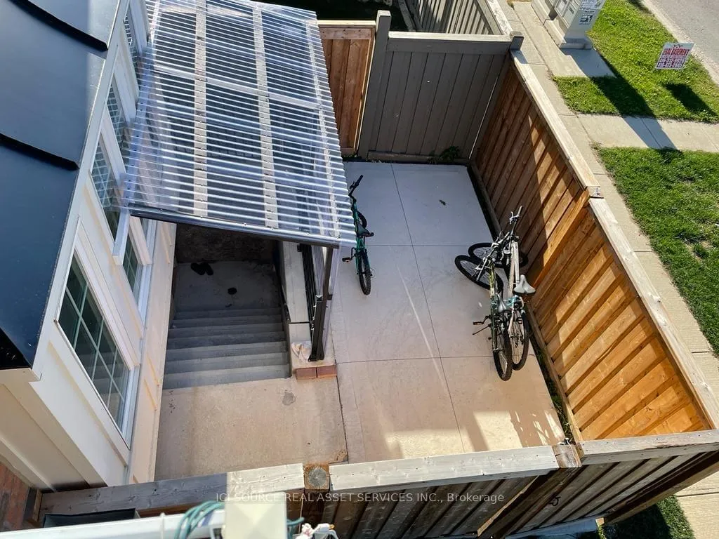 Front of Unit BSMT, 393 Royal West Drive
