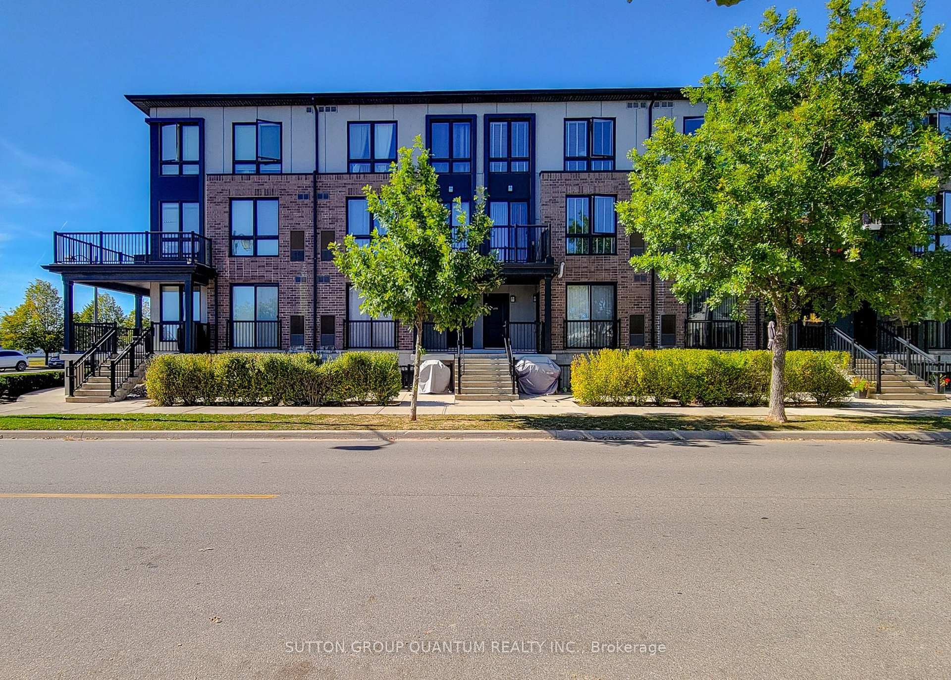 Front of Unit 206, 1206 Main Street E