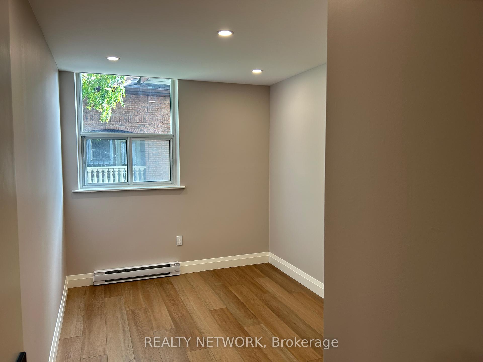 Photo 6 of Unit 302, 23 Main Street, Hamilton, Dundas — HOMEH