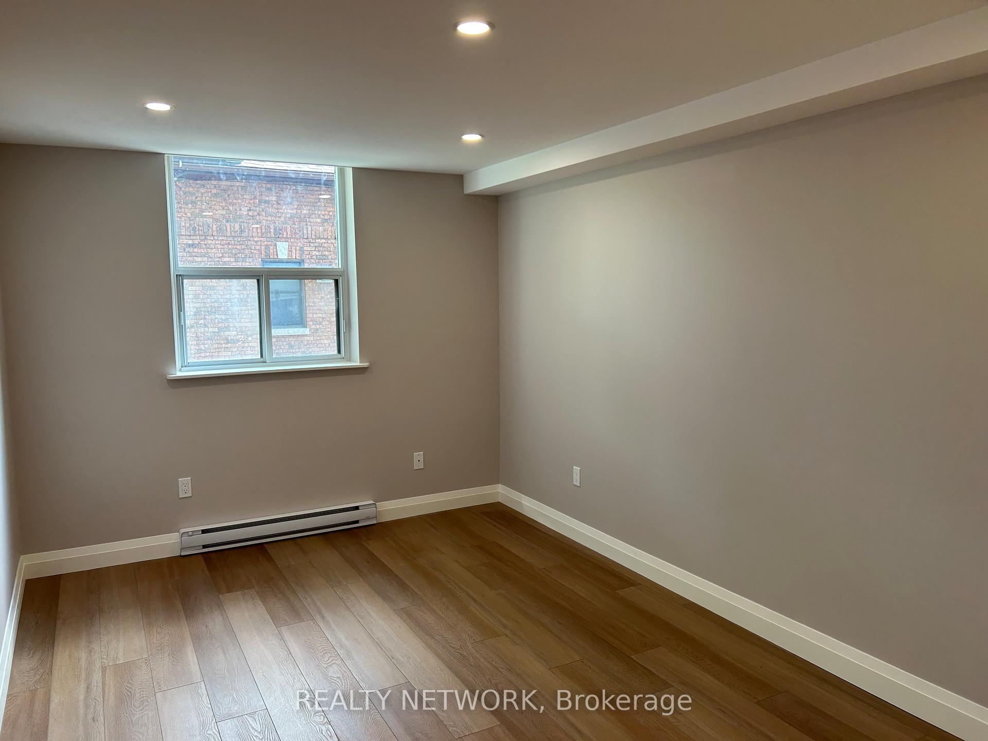 Photo 7 of Unit 302, 23 Main Street, Hamilton, Dundas — HOMEH