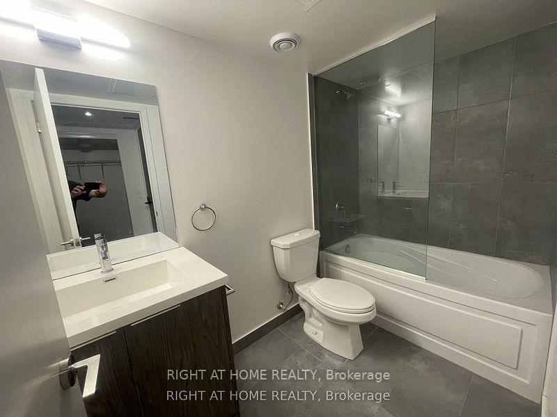 Photo 7 of Unit 1709, 60 Shuter Street, Toronto, Church-Yonge Corridor — HOMEH