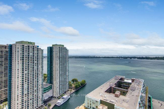 Photo 3 of Unit 3206, 208 Queens Quay W, Toronto, Waterfront Communities — HOMEH