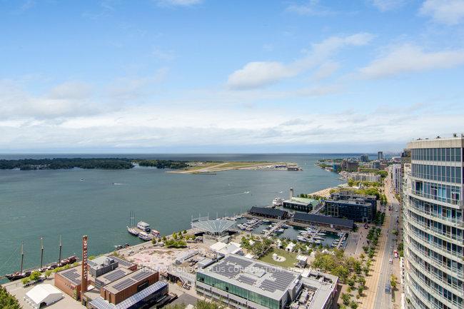 Photo 4 of Unit 3206, 208 Queens Quay W, Toronto, Waterfront Communities — HOMEH