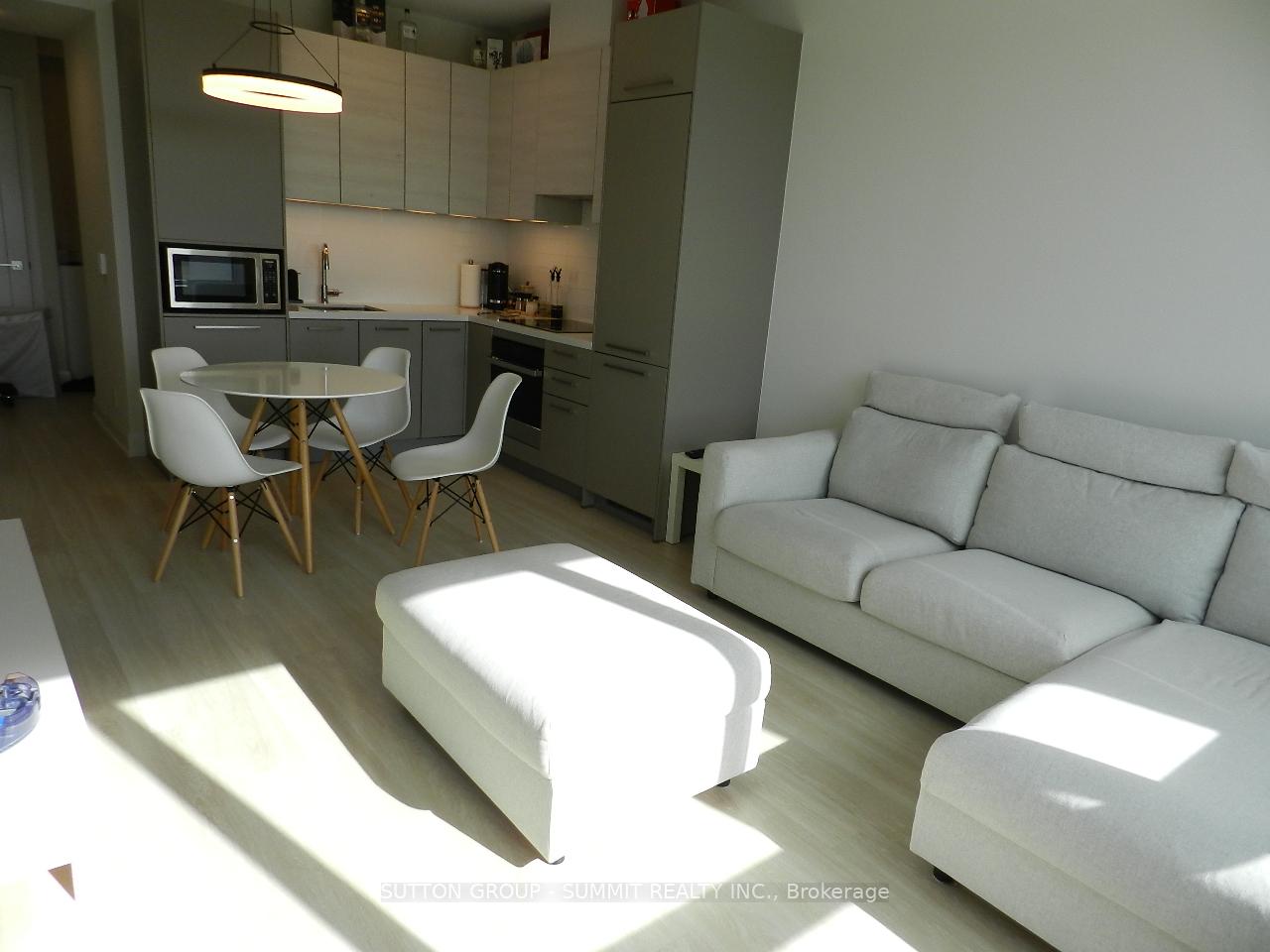 Photo 3 of Unit 1607, 12 Gandhi Lane, Markham, Commerce Valley — HOMEH