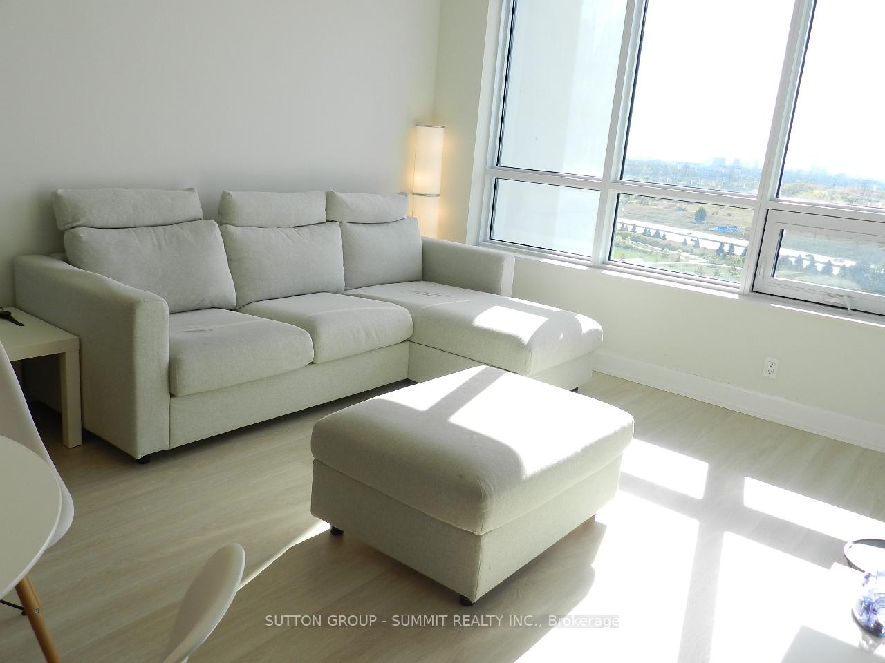 Photo 4 of Unit 1607, 12 Gandhi Lane, Markham, Commerce Valley — HOMEH