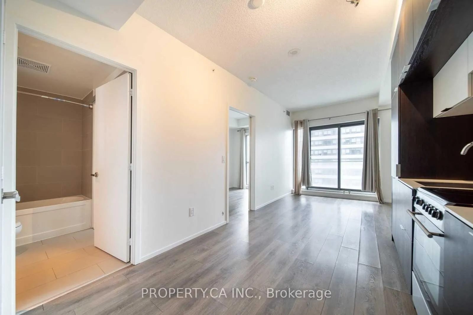 Photo 3 of Unit 2002, 159 Dundas Street E, Toronto, Church-Yonge Corridor — HOMEH