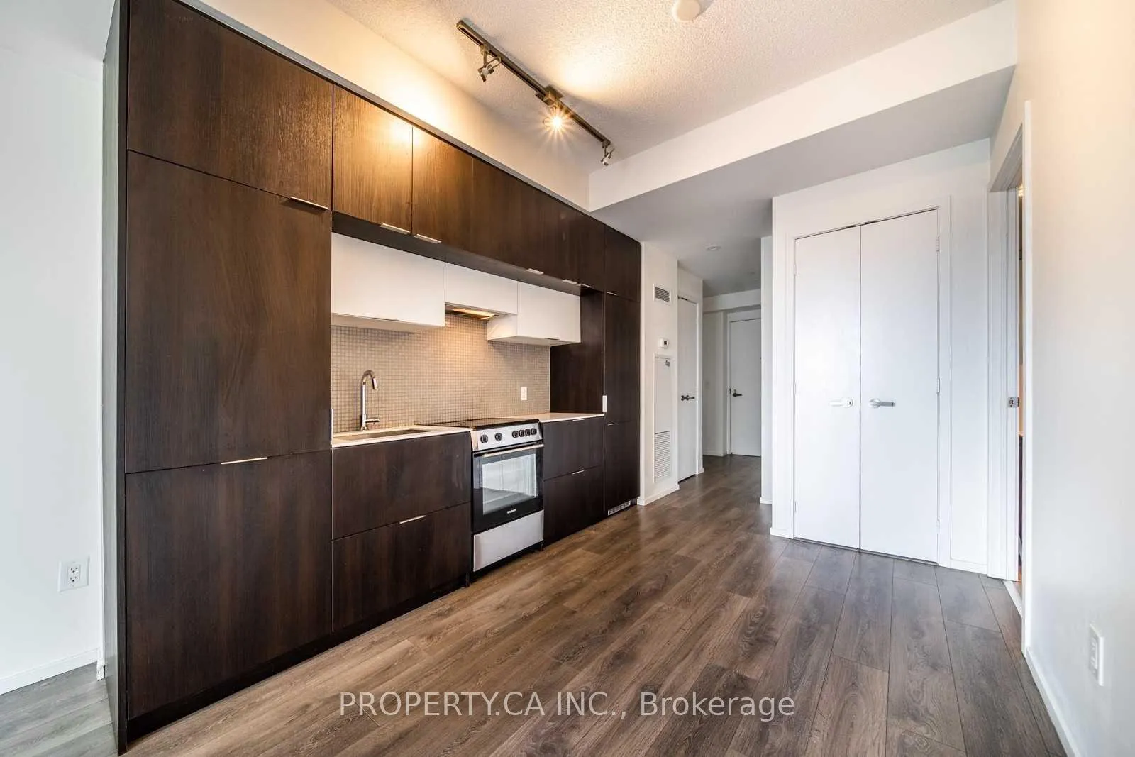 Photo 5 of Unit 2002, 159 Dundas Street E, Toronto, Church-Yonge Corridor — HOMEH