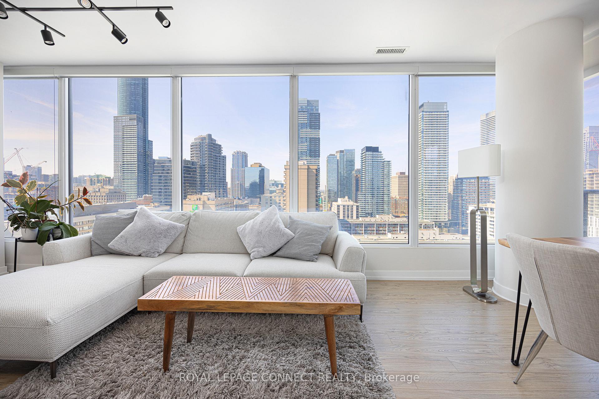Photo 6 of Unit 2806, 85 Wood Street, Toronto, Church-Yonge Corridor — HOMEH