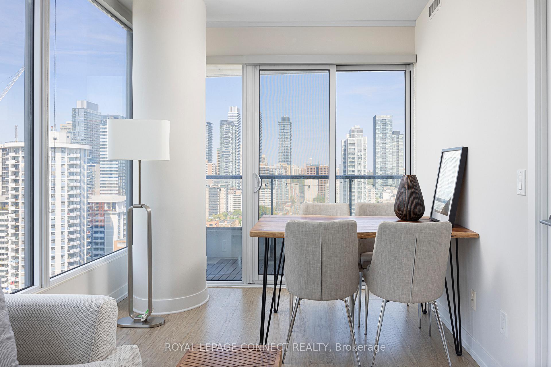 Photo 9 of Unit 2806, 85 Wood Street, Toronto, Church-Yonge Corridor — HOMEH