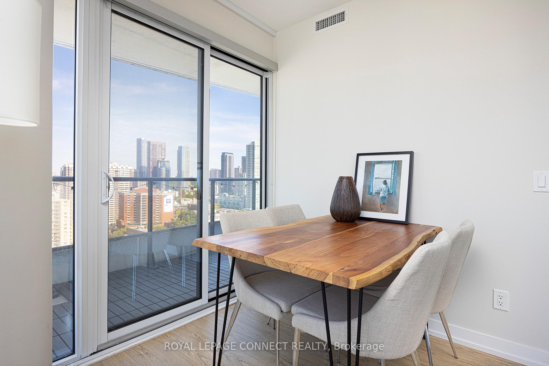 Photo 10 of Unit 2806, 85 Wood Street, Toronto, Church-Yonge Corridor — HOMEH
