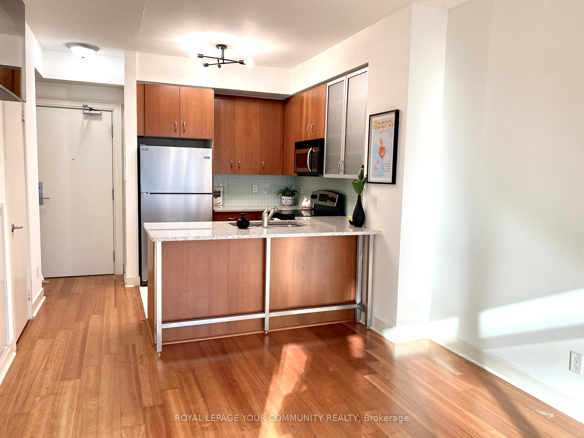 Photo 14 of Unit 903, 438 King Street W, Toronto, Waterfront Communities — HOMEH
