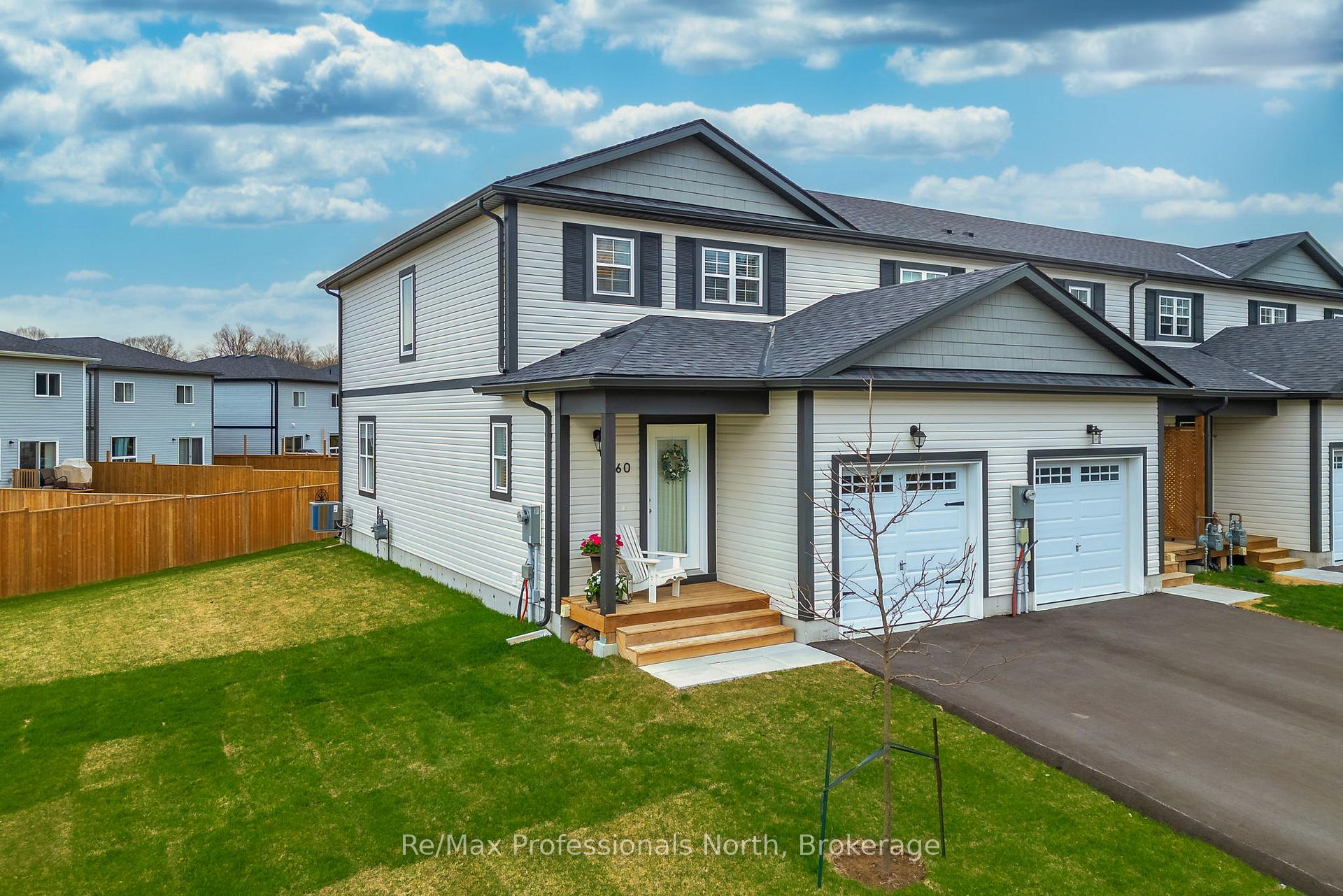 Photo 1 of 160 Daffodil Court, Gravenhurst, Muskoka (S) — HOMEH