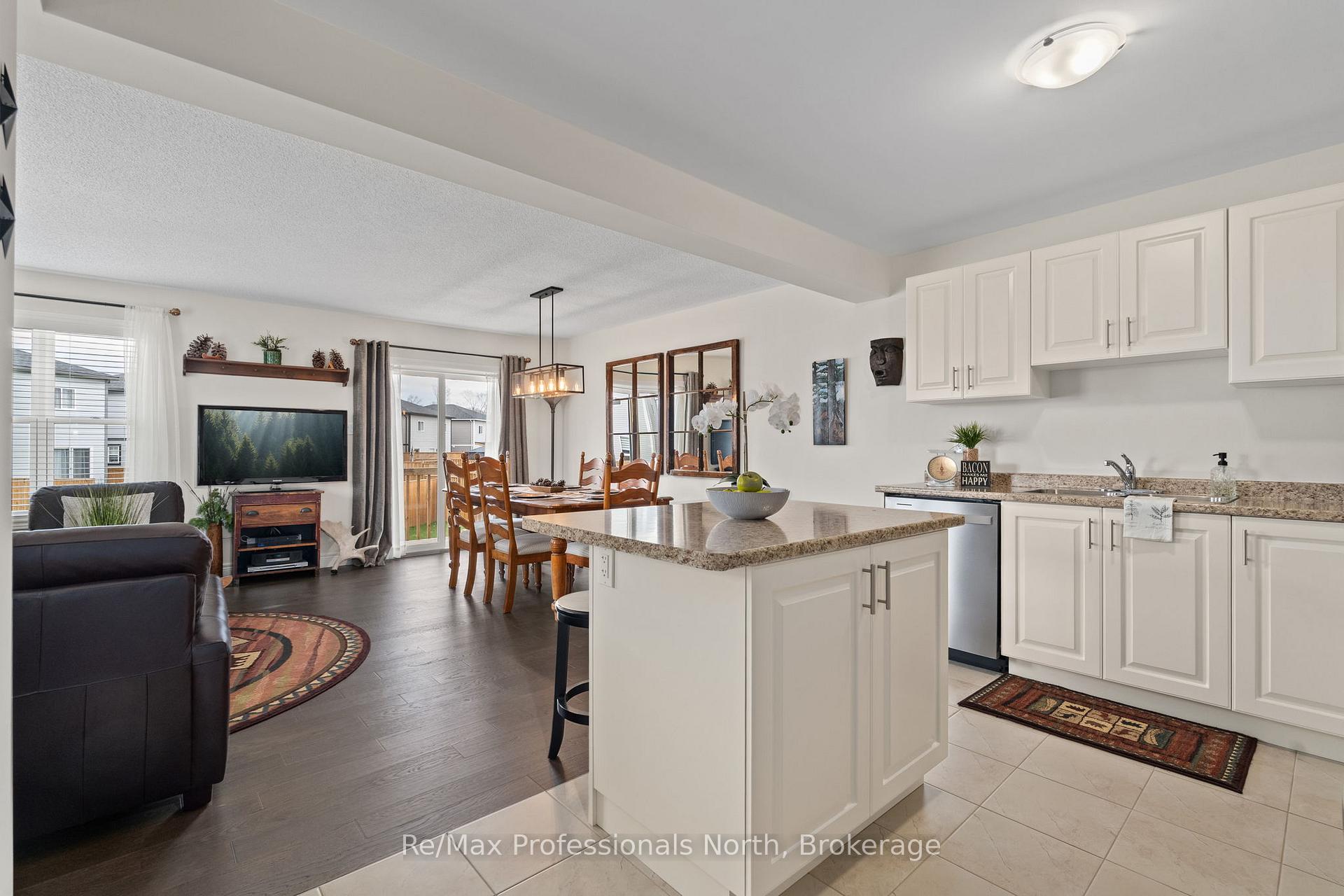 Photo 11 of 160 Daffodil Court, Gravenhurst, Muskoka (S) — HOMEH