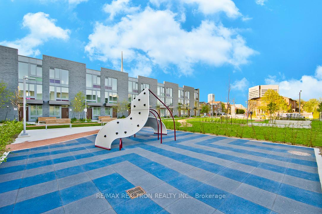 Photo 18 of Unit 805, 2 Sonic Way, Toronto, Flemingdon Park — HOMEH