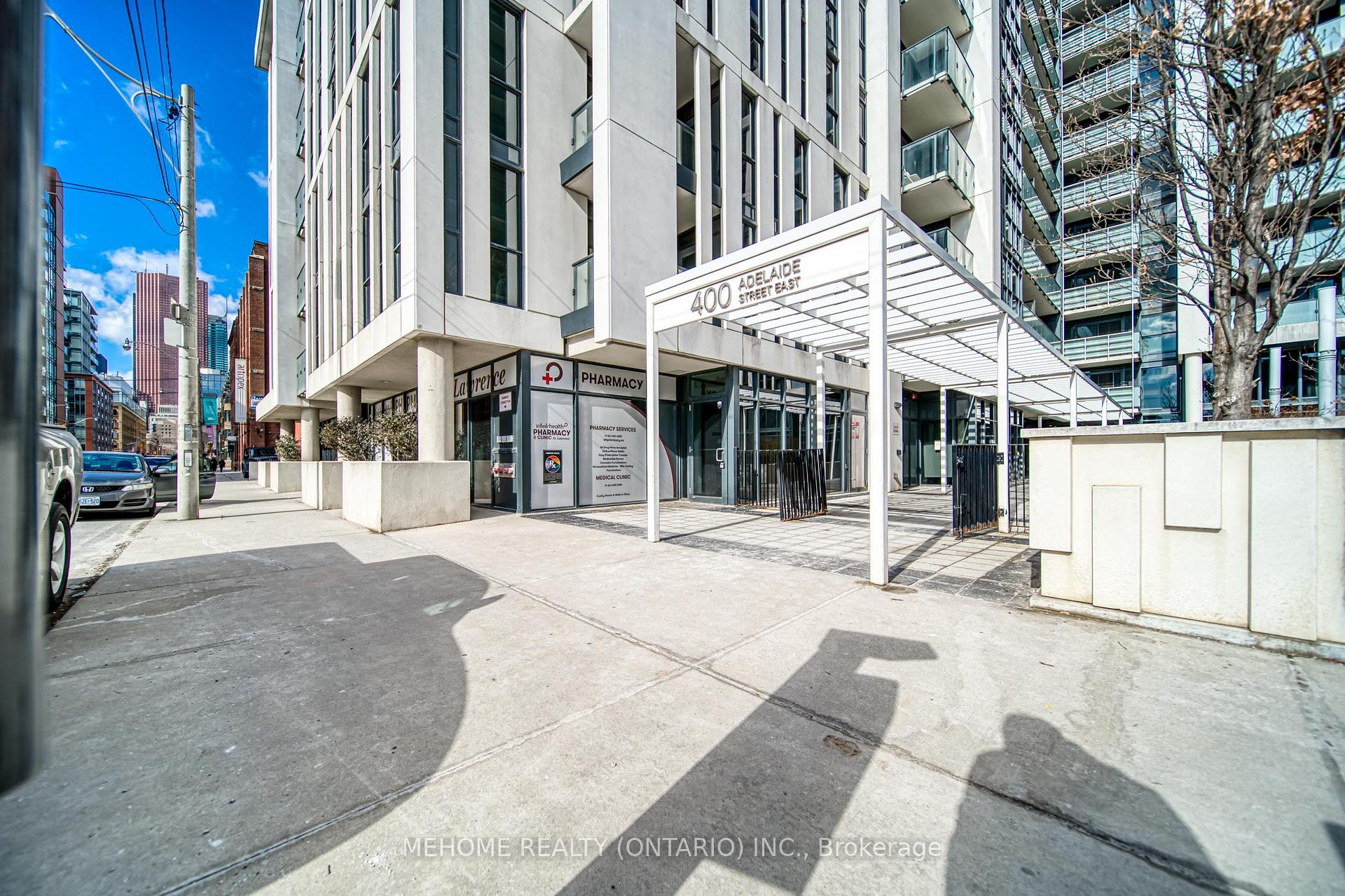 Photo 3 of Unit 822, 400 Adelaide Street E, Toronto, Moss Park — HOMEH