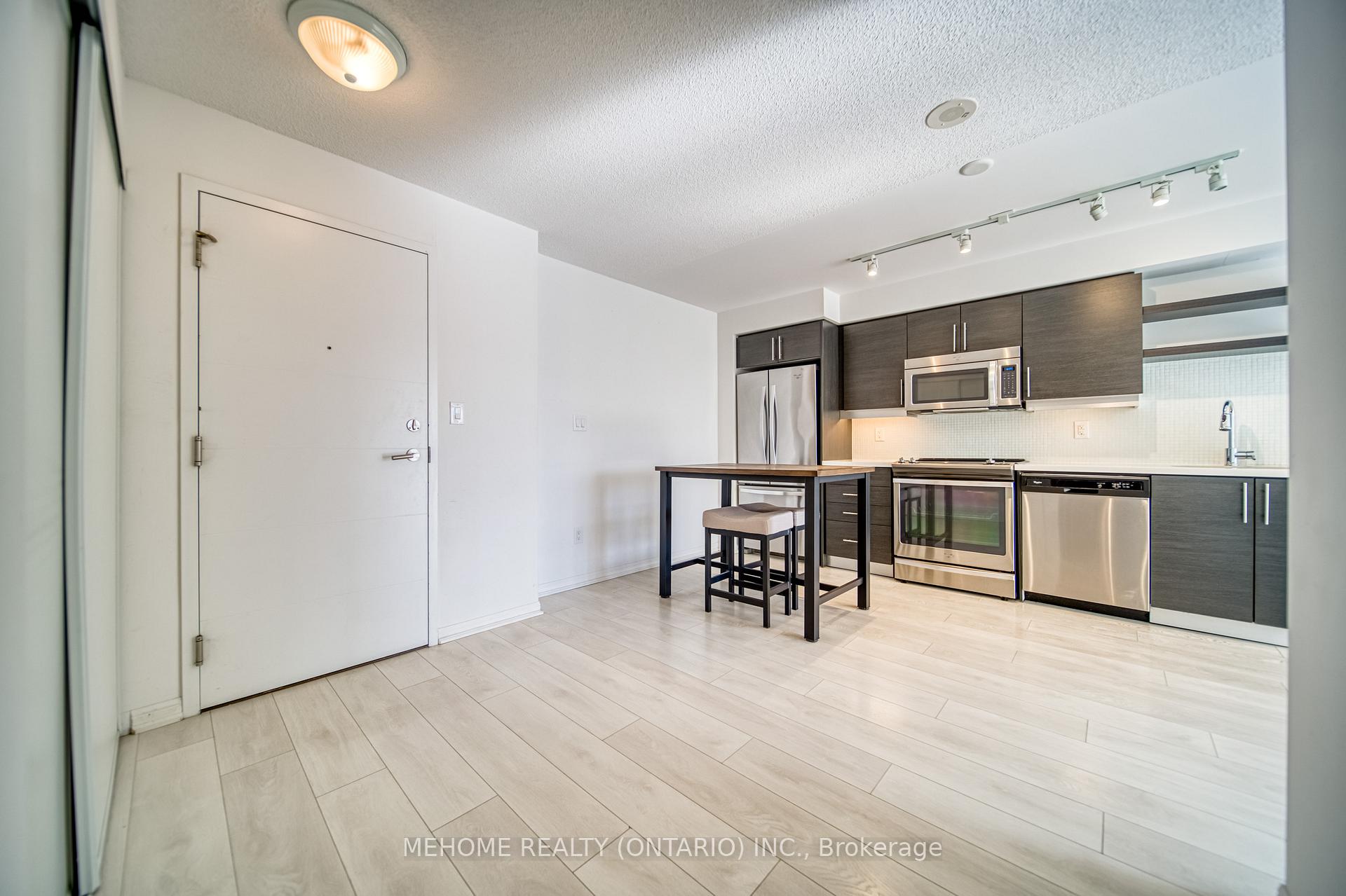 Photo 9 of Unit 822, 400 Adelaide Street E, Toronto, Moss Park — HOMEH