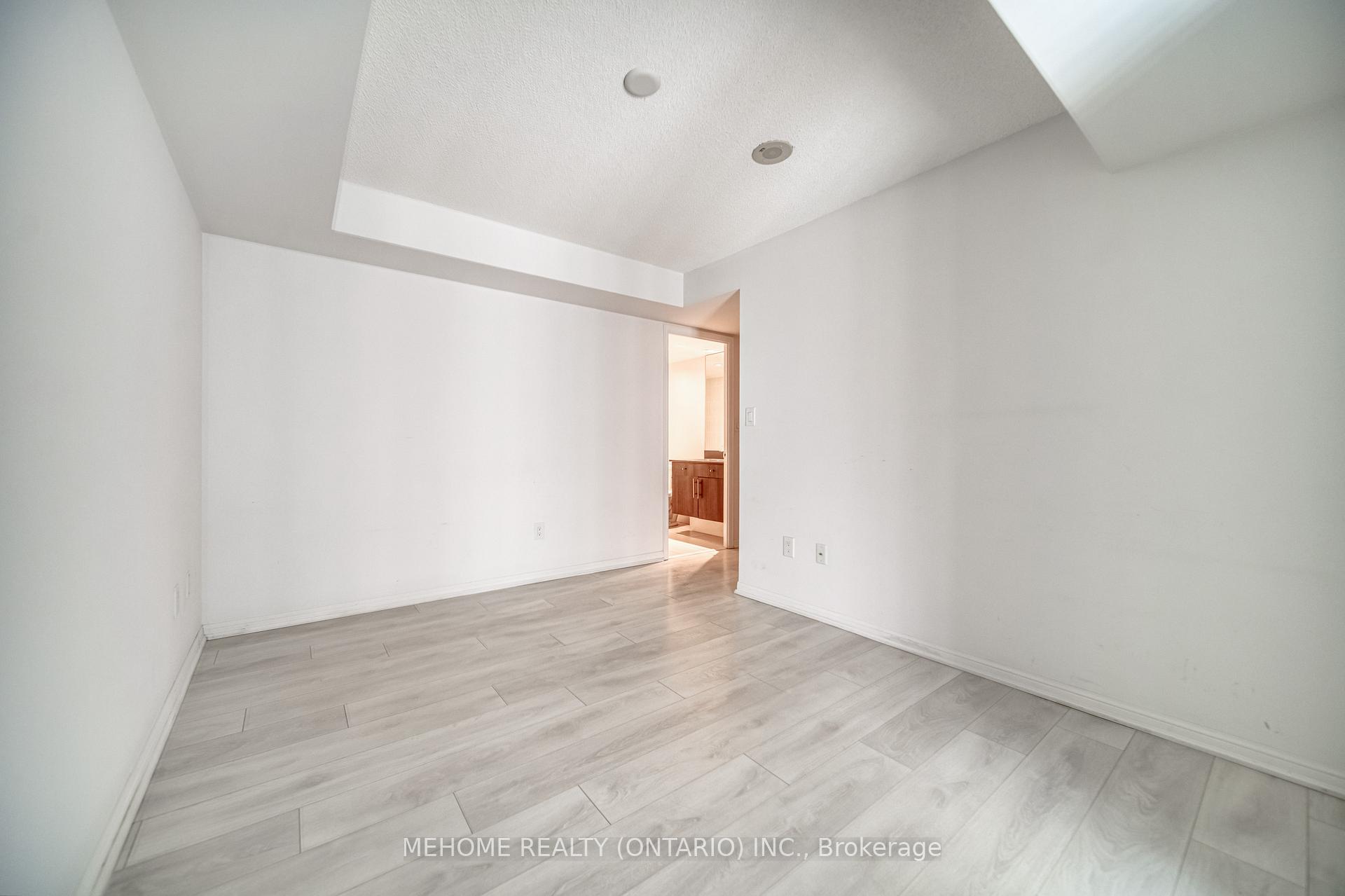 Photo 22 of Unit 822, 400 Adelaide Street E, Toronto, Moss Park — HOMEH
