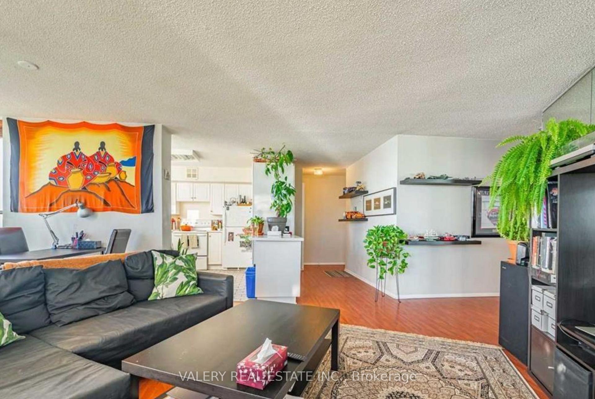 Photo 3 of Unit 1901, 270 Queens Quay W, Toronto, Waterfront Communities — HOMEH