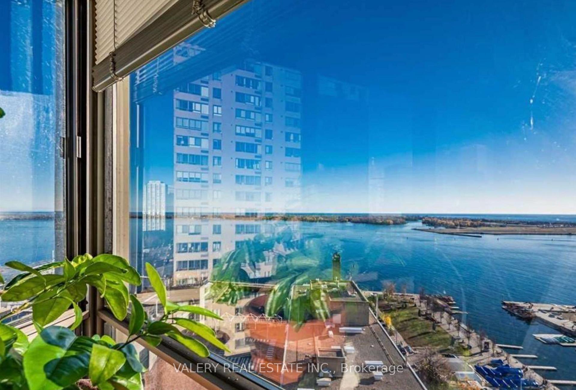 Photo 10 of Unit 1901, 270 Queens Quay W, Toronto, Waterfront Communities — HOMEH