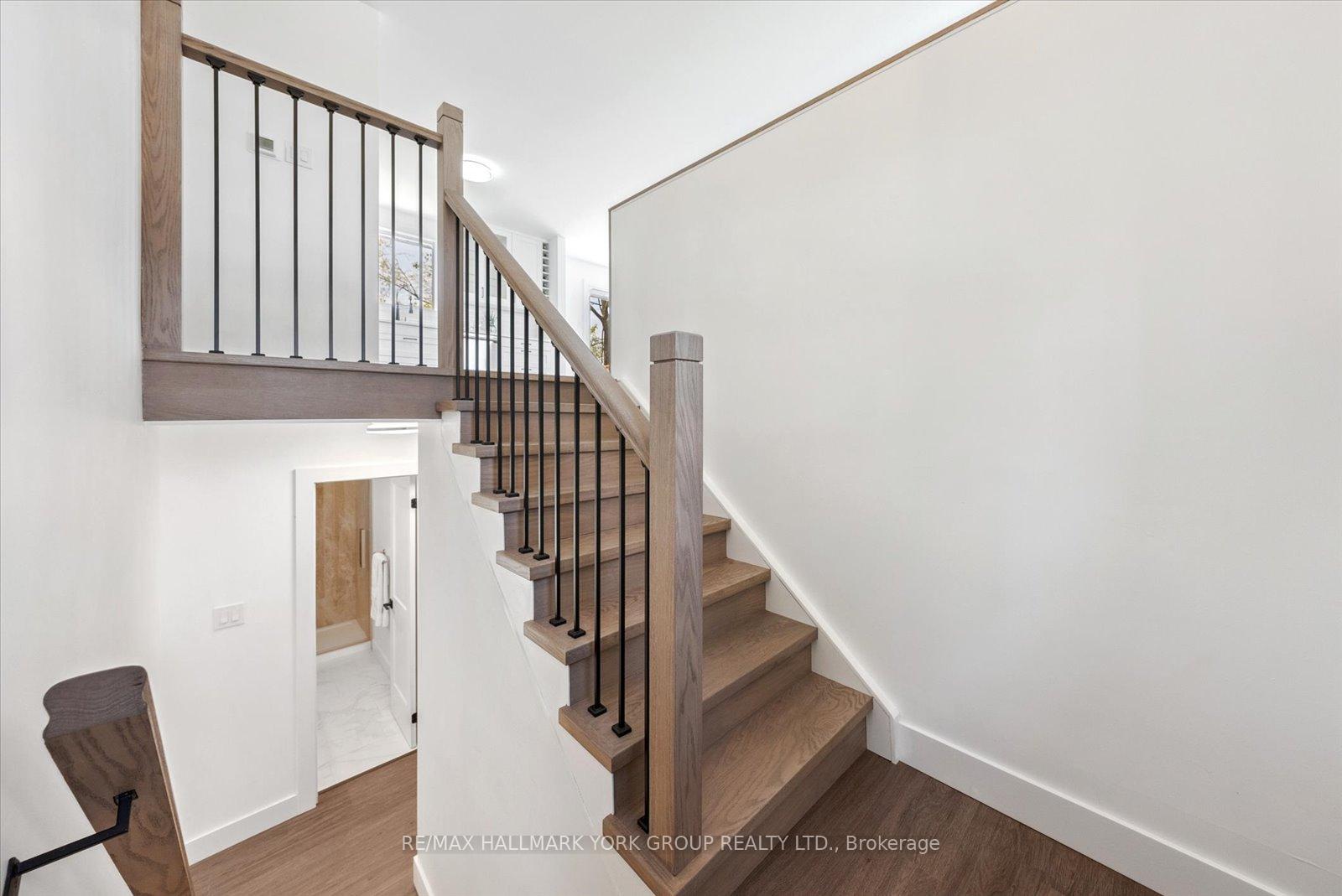Photo 25 of 352 Anne Street N, Barrie, Sunnidale — HOMEH