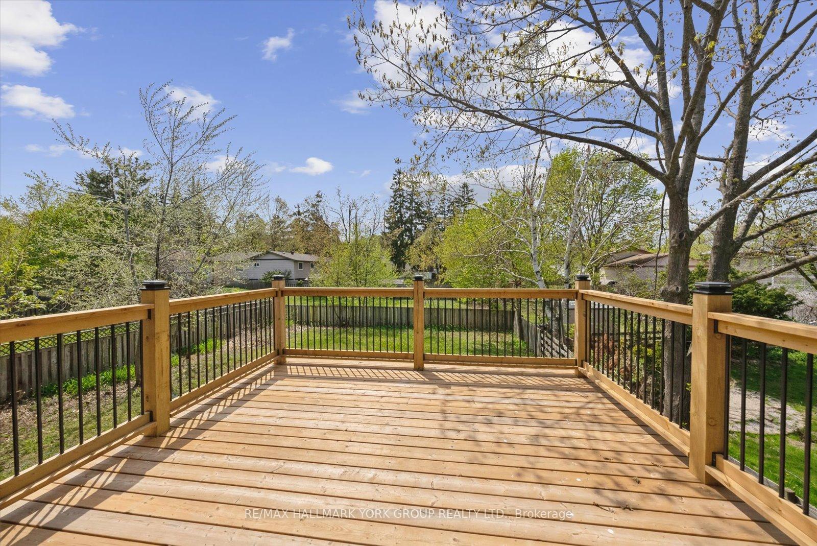 Photo 39 of 352 Anne Street N, Barrie, Sunnidale — HOMEH