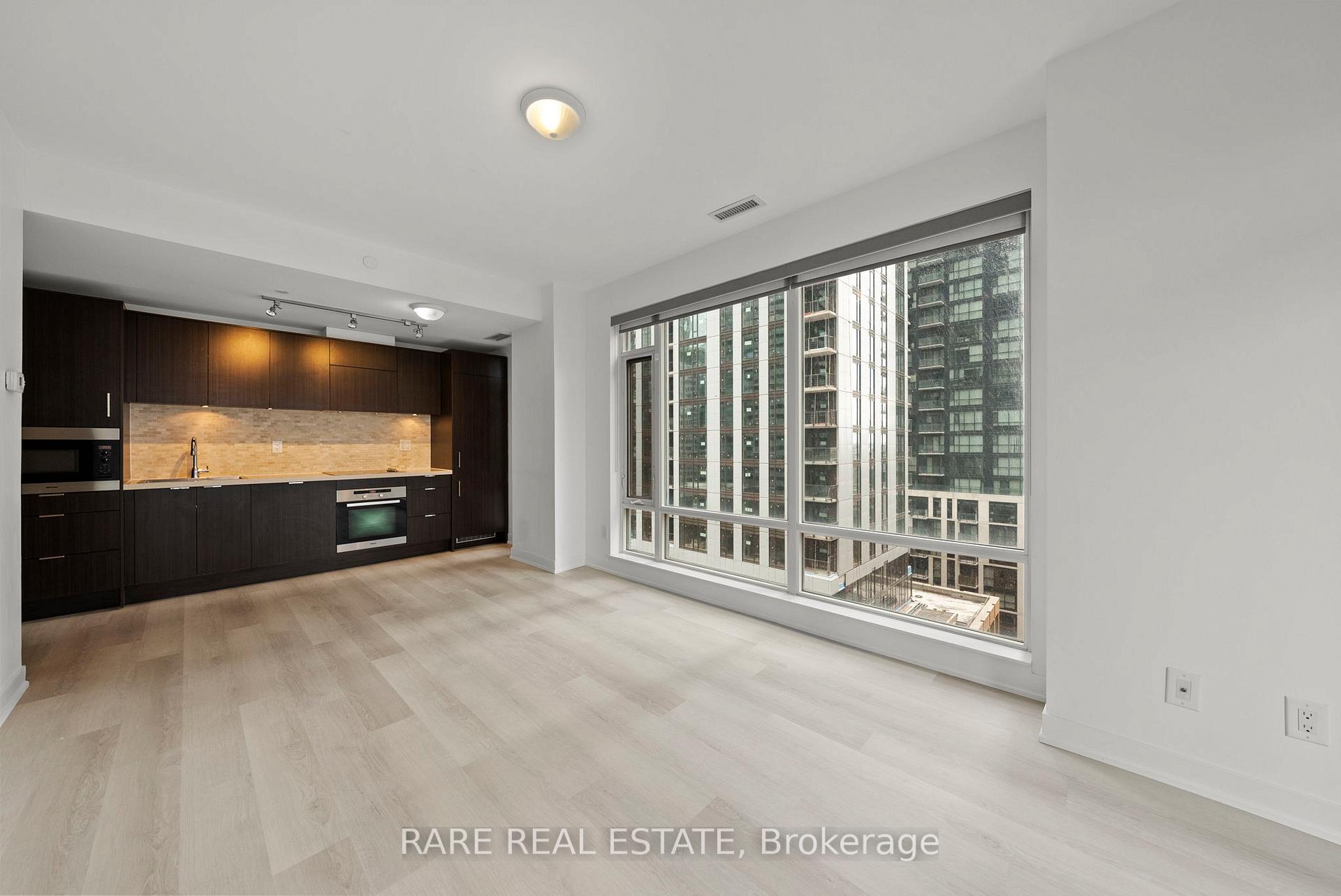 Photo 7 of Unit 1602, 21 Widmer Street, Toronto, Waterfront Communities — HOMEH