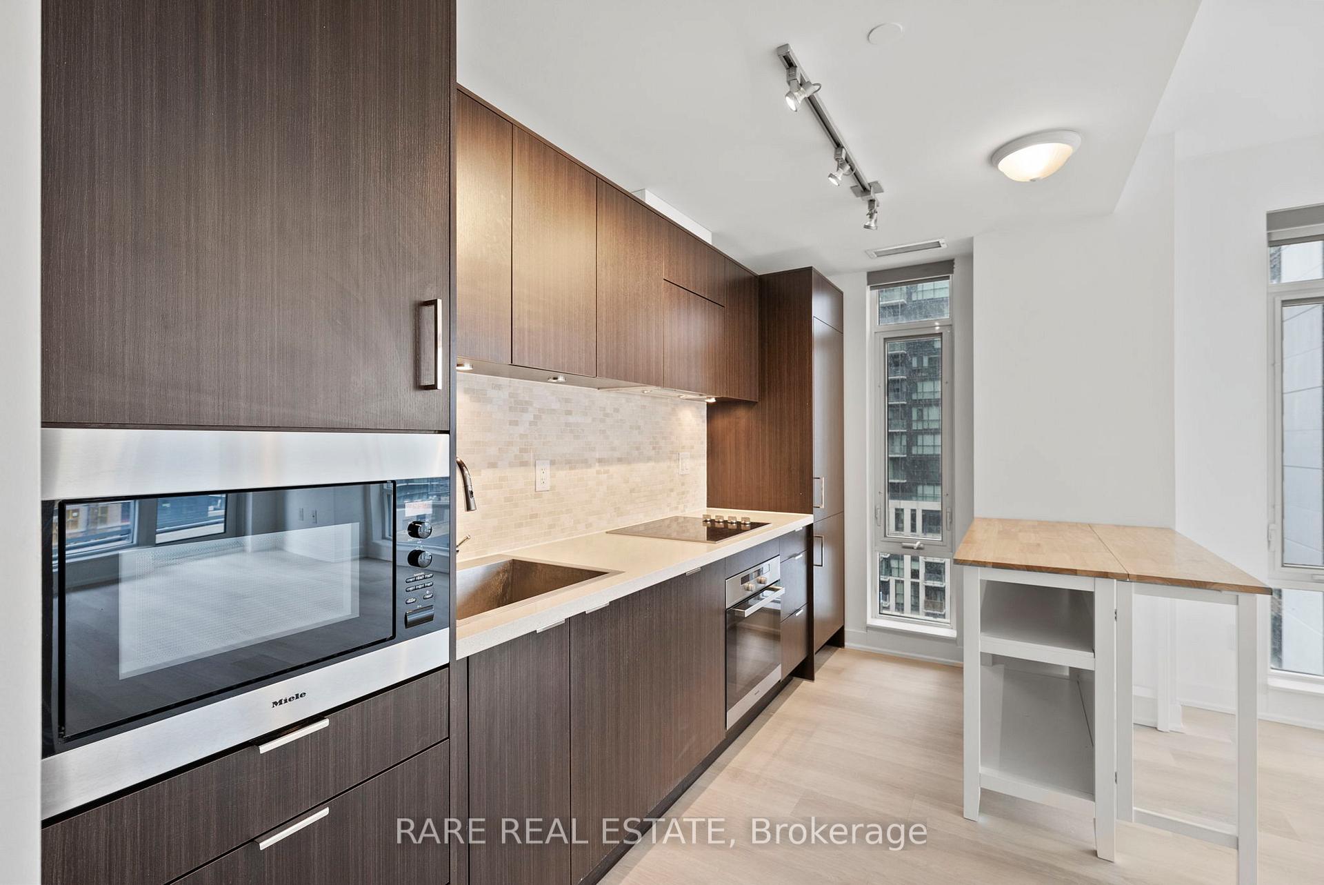 Photo 18 of Unit 1602, 21 Widmer Street, Toronto, Waterfront Communities — HOMEH