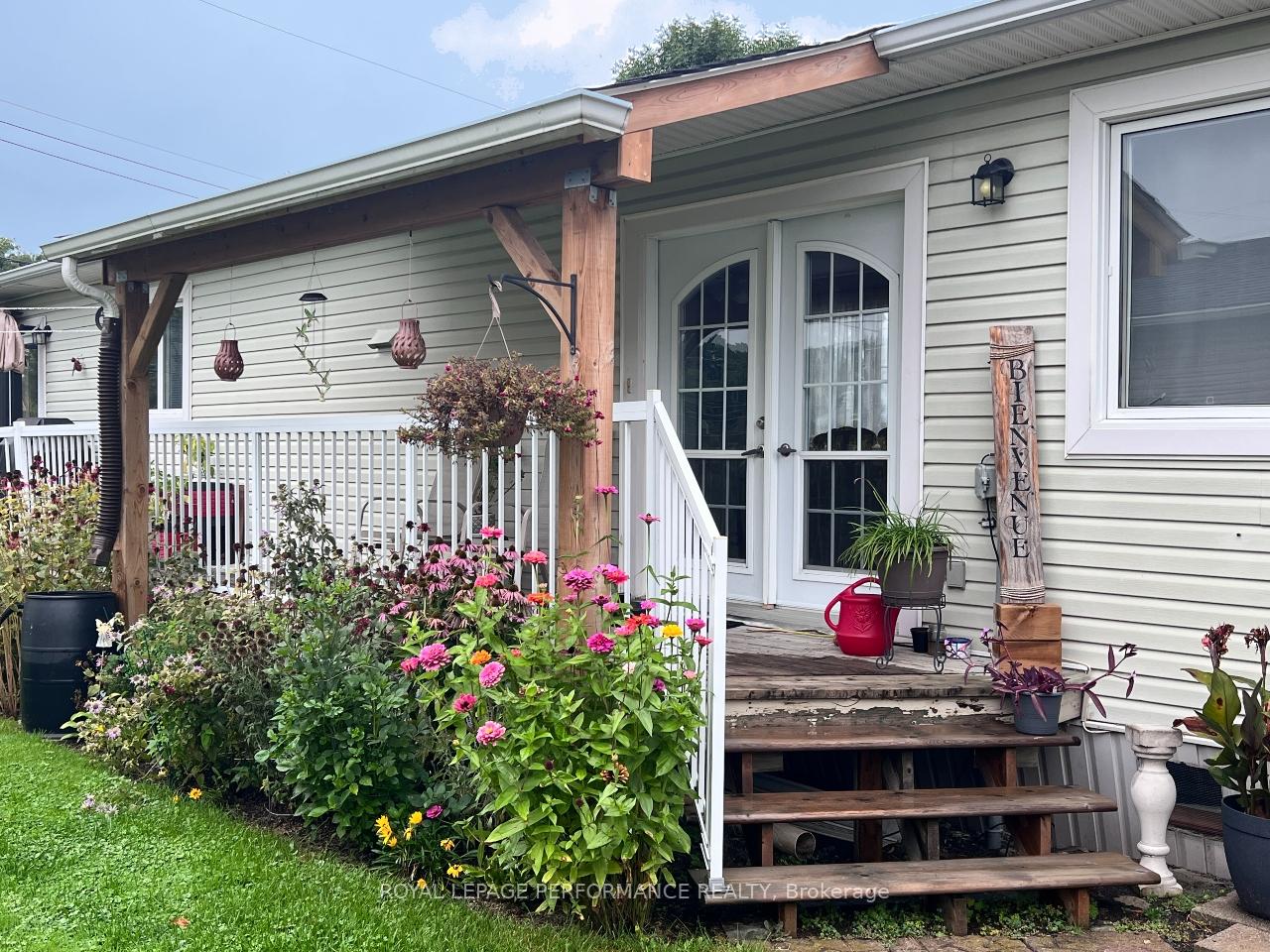 Photo 2 of Unit 11, 3265 Front Road, Champlain, Champlain Twp — HOMEH