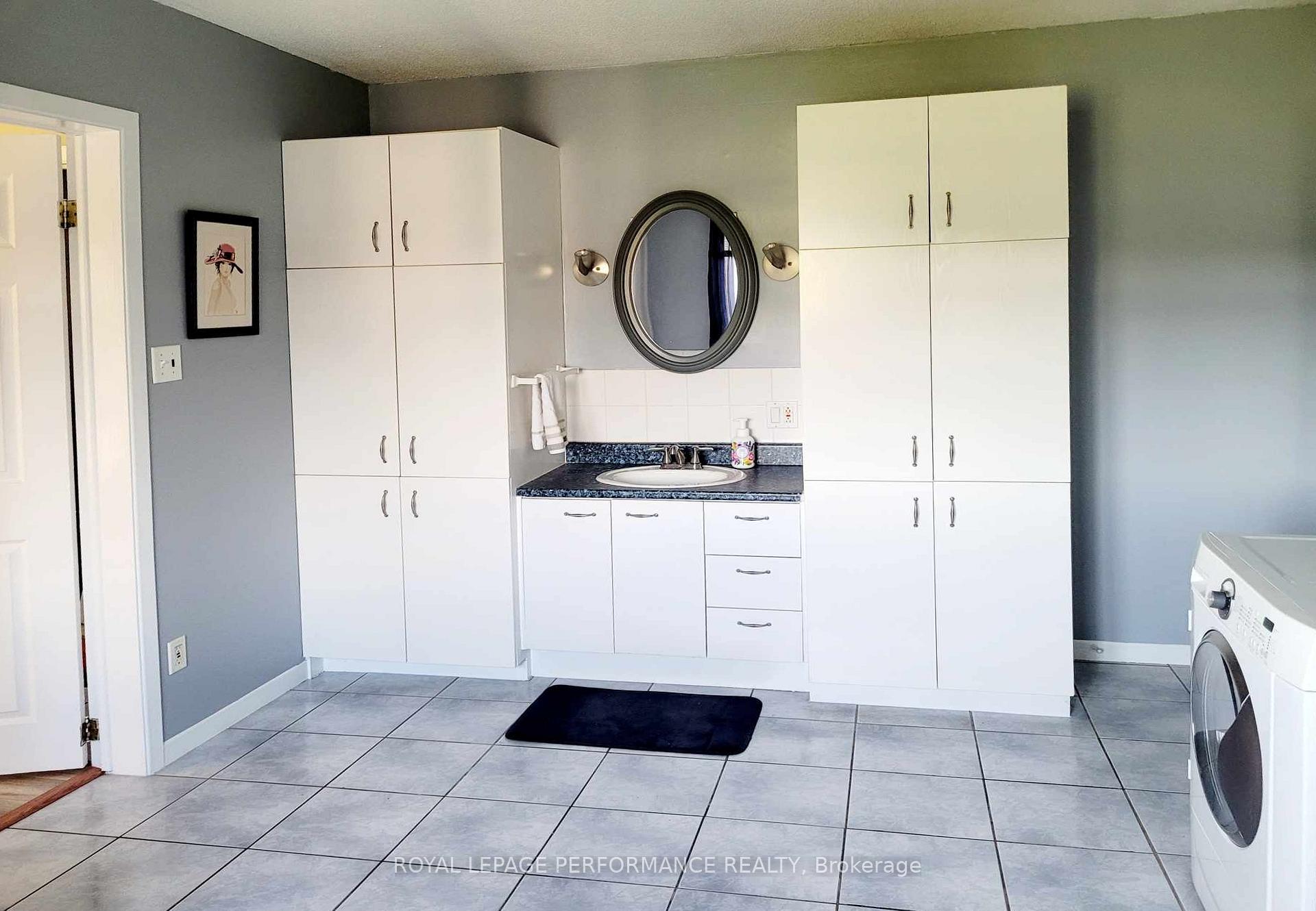 Photo 13 of Unit 11, 3265 Front Road, Champlain, Champlain Twp — HOMEH