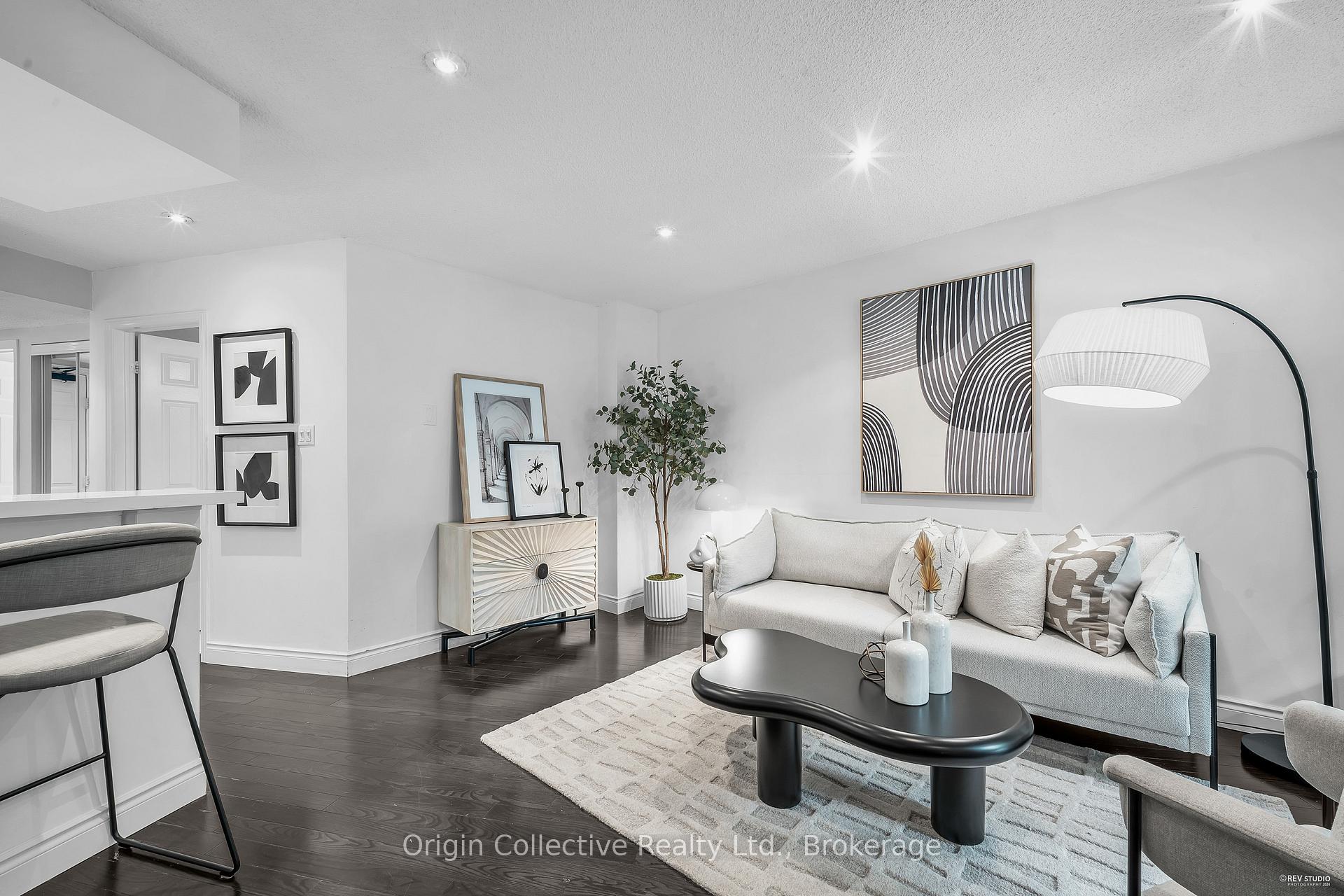 Photo 19 of Unit TH17, 166B Niagara Street, Toronto, Niagara — HOMEH