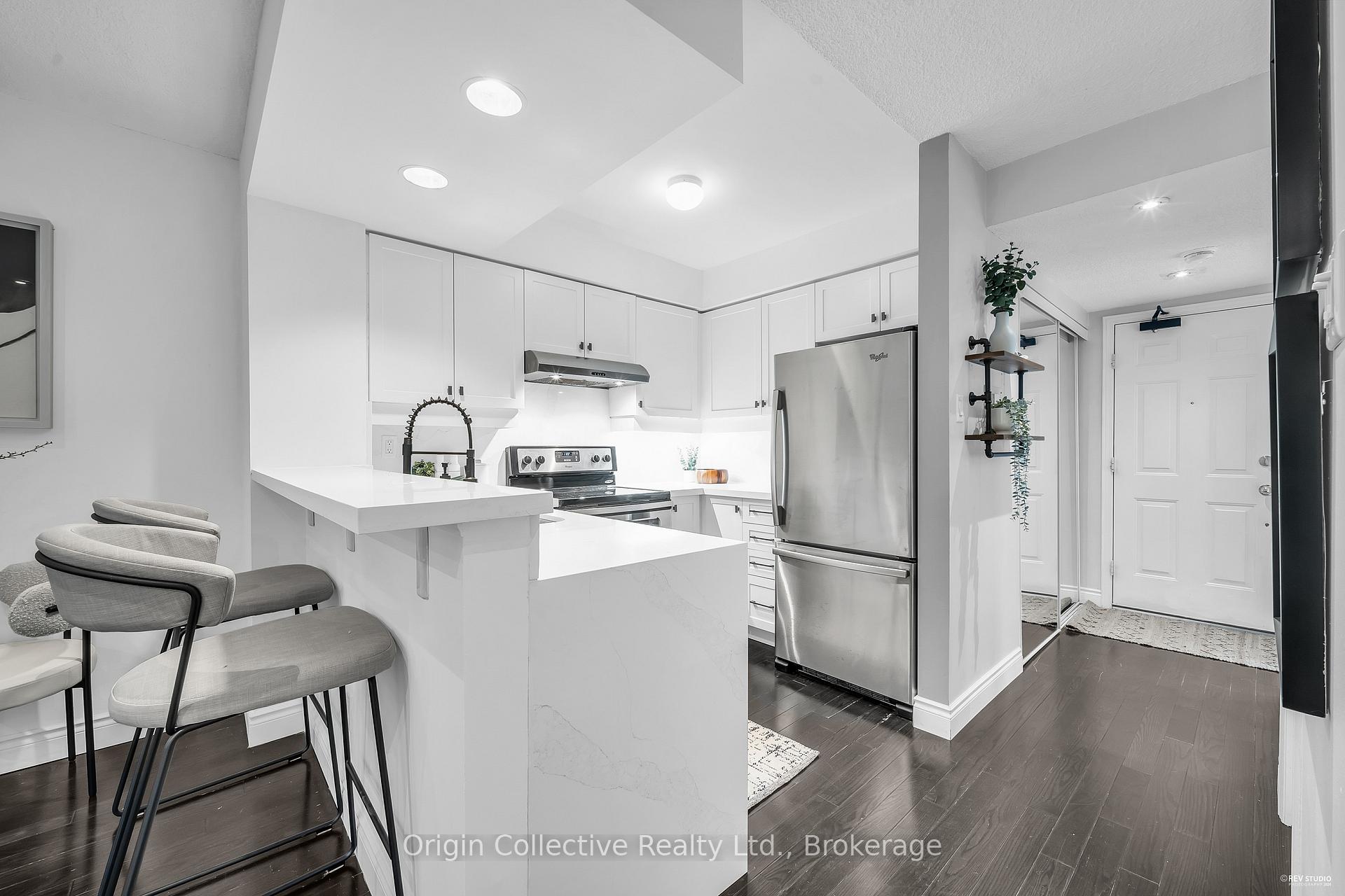Photo 20 of Unit TH17, 166B Niagara Street, Toronto, Niagara — HOMEH