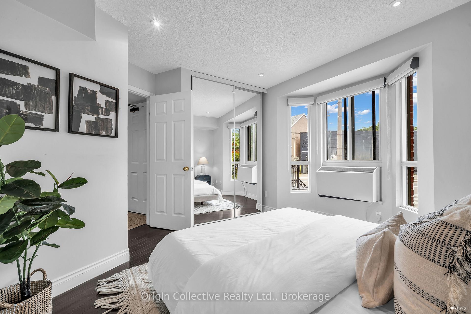 Photo 29 of Unit TH17, 166B Niagara Street, Toronto, Niagara — HOMEH