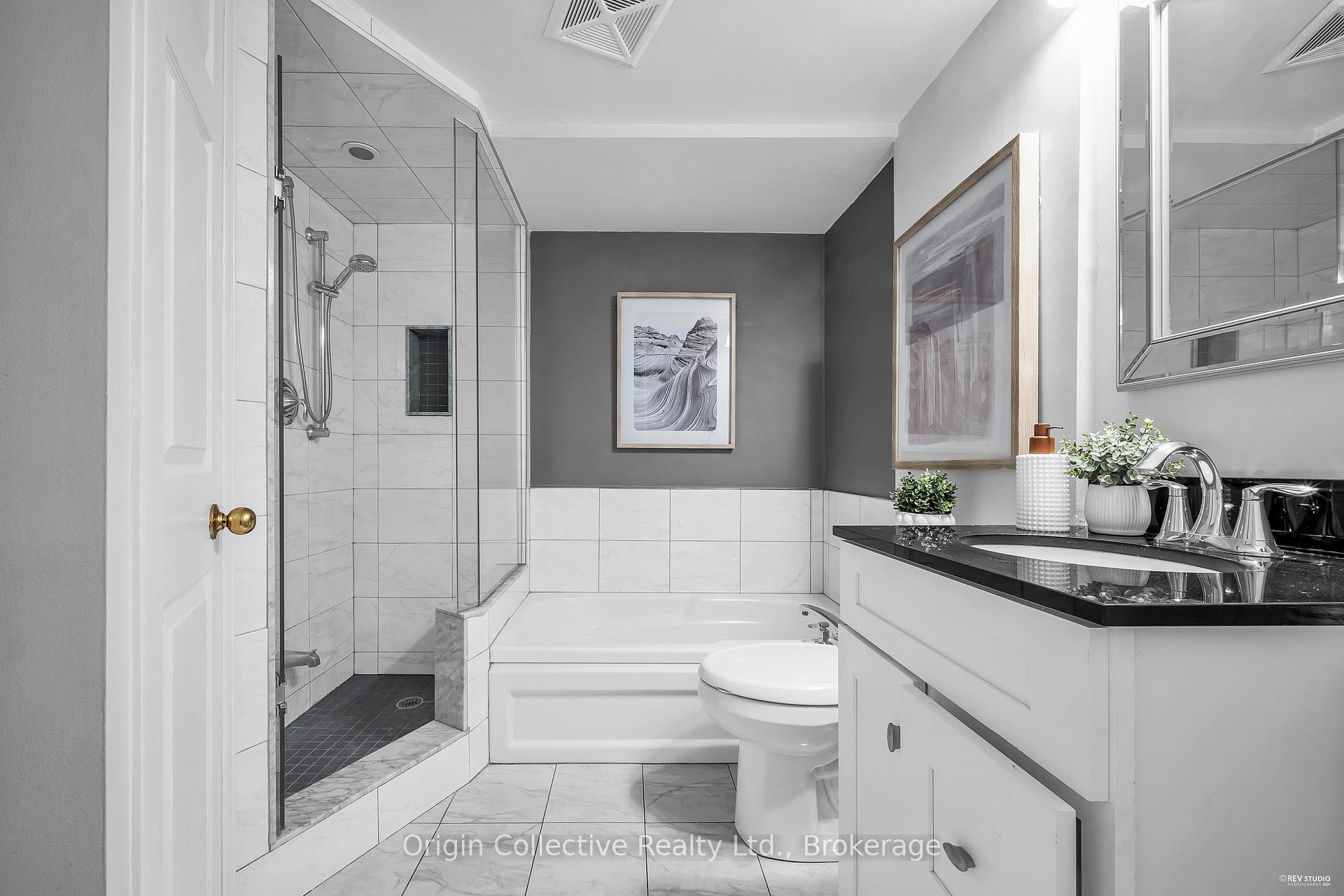 Photo 30 of Unit TH17, 166B Niagara Street, Toronto, Niagara — HOMEH