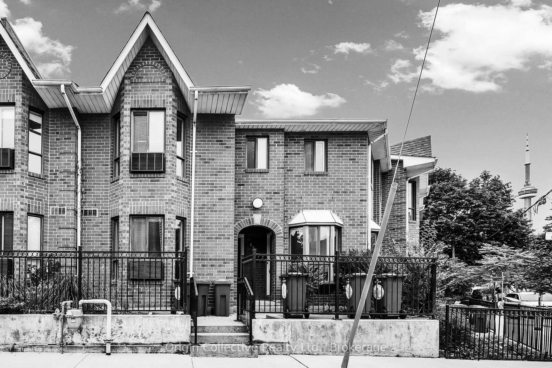 Photo 33 of Unit TH17, 166B Niagara Street, Toronto, Niagara — HOMEH